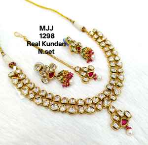 Fourniture directe d'usine élégant collier de mariée Kundan pour les cérémonies de mariage indiennes disponibles chez Wholesale Supply - Product Image 2