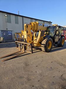 2017 510-56 S Construction Used Telehandler Ready for Wholesale Distribution - Product Image 3