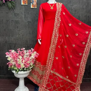 DERNIÈRE ROBE DE SÉQUANCE DE CRÉATION POUR FEMMES - Product Image 1