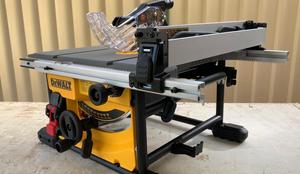 Sierra de Mesa Nueva Dewalt de 250 mm y 2000 W, Modelo DWE7492QS ComeandR12999 - Product Image 3