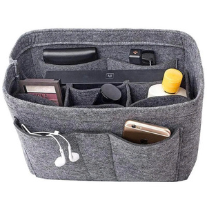 Petite pochette multifonction imperméable de fournisseur vietnamien avec fermeture éclair, poignée souple pour usage extérieur et articles de maquillage essentiels - Product Image 5