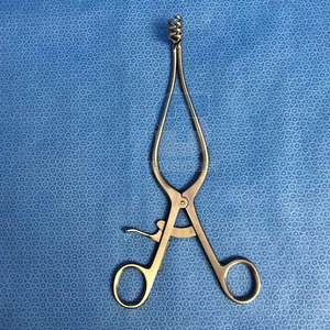 Rétracteur chirurgical manuel Weitlaner en acier inoxydable de qualité médicale, réutilisable, certifié CE, instrument de classe I pour exposition chirurgicale - Product Image 4