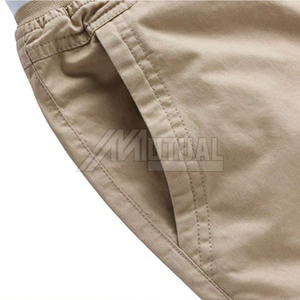 Shorts décontractés basiques pour hommes de couleur unie faciles à assortir à n'importe quel t-shirt ou polo - Product Image 3