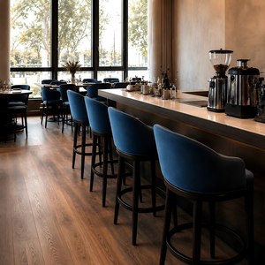 Set di Lusso con Poltrone Imbottite Blu Navy e Tavolo da Pranzo Rotondo in Legno Scuro, 4 Sedie, Arredamento per Caffetteria, Divano per Ristorante - Product Image 3