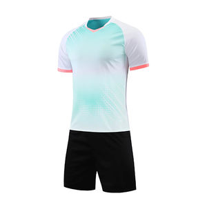 Precio al por mayor, logotipo personalizado, ropa de fútbol, calidad superior, nuevo estilo, deportes, uniformes sublimados - Product Image 1