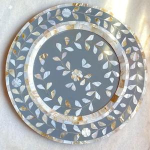 Opulent Ramadan Diwali Mubarak Incrustation de nacre industrielle Design arabe Plateau de service en bois pour chocolats Dates Bonbons - Product Image 1