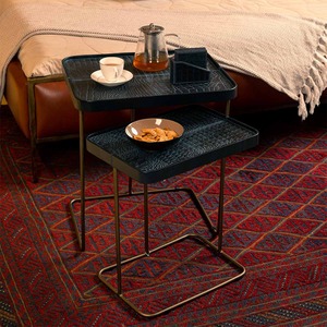 Tables d'appoint modernes en cuir à motif crocodile marron avec pieds en métal Lot de 2 pour la décoration du salon - Product Image 2