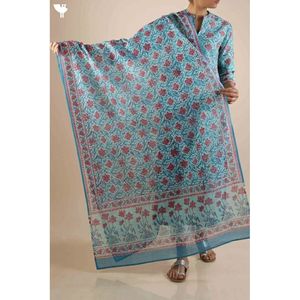 ผ้าคลุมไหล่ชีฟองพิมพ์ลายสำหรับผู้หญิง ผ้าคลุมยาวหรูหรา ลายพิมพ์ดิจิทัลแบบชาติพันธุ์  ลายเรียบ  สามารถปรับแต่งโลโก้ได้  สองด้าน - Product Image 1