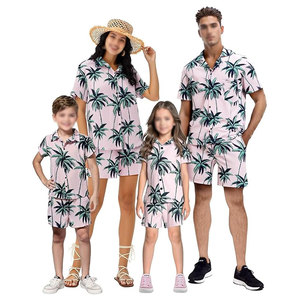 Colección de conjuntos elegantes para vacaciones familiares, ropa a juego diseñada para la comodidad en viajes, vacaciones de verano y actividades en resorts. - Product Image 1