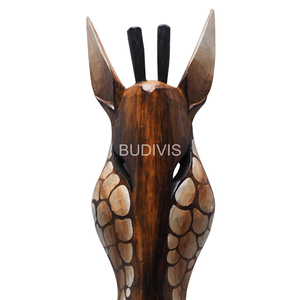 Masque mural en bois sculpté motif girafe, fait main, tête d'animal de safari, pour projets de design d'intérieur en gros - Product Image 6