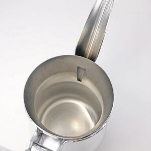 Dallah de latón vintage con exquisita artesanía, Esta cafetera árabe ofrece una auténtica experiencia para beber café - Product Image 6