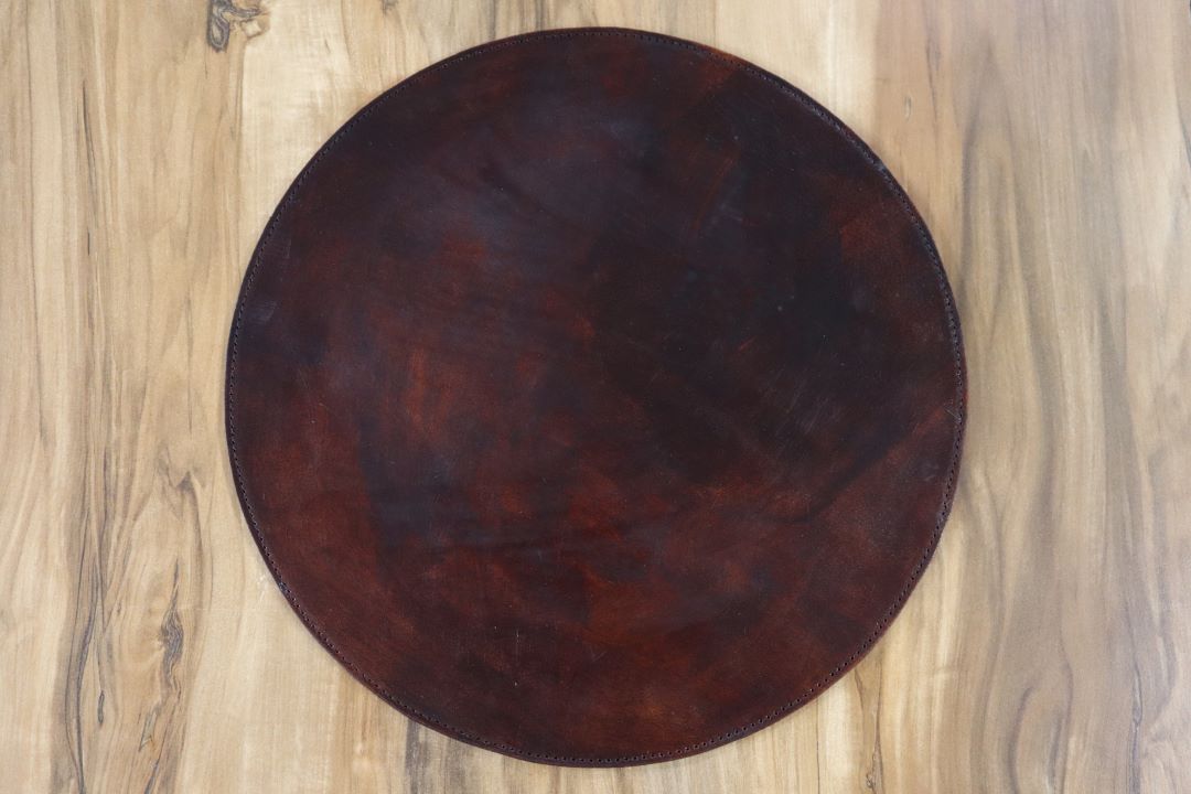 สีน้ำตาลเข้ม