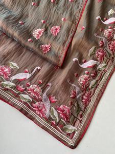 ผ้าไหมรอยัลกาบานนาพร้อมสารีปักด้ายหลายเส้นผู้ผลิตแฟชั่นจาก surat ในอัตราที่ต่ำที่สุด - Product Image 6