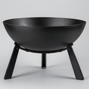 Brasero en métal artisanal, idéal pour le chauffage extérieur et l'usage décoratif dans les jardins, les terrasses et les zones de sièges ouvertes - Product Image 3