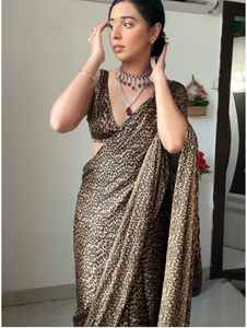 Saree de travail de fantaisie de créateur indien de Bollywood dernière boutique indienne tenue de soirée la plus tendance vêtements de mariée haute sur demande meilleure vente - Product Image 3