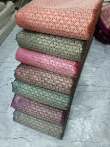 Tissu jacquard brocart durable pour vêtements et ameublement haut de gamme Tissage solide et motifs vibrants pour commandes en gros - Product Image 6