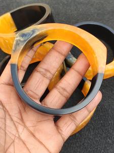 กำไลเรซินจากนักออกแบบที่มีศิลปะทำด้วยมือคุณภาพสูงสำหรับแฟชั่นฤดูร้อนและดูสบายๆ - Product Image 4