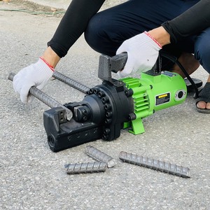 Máquina cortadora de barras de refuerzo hidráulica eléctrica, herramientas prácticas de construcción de hierro, dobladora de barras de acero con motor de nueva condición, precio de fábrica - Product Image 1