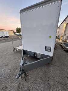 Toilettes mobiles VIP Cargo à 3 postes + LIVRAISON GRATUITE POUR TOUTES LES PERSONNES - Product Image 6
