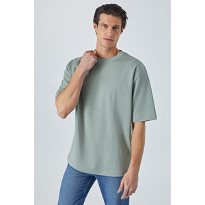 GRIMELANGE HISON เสื้อยืดแขนสั้นคอกลมผู้ชายทรงสบาย - Product Image 3