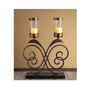 Juego de candelabros de metal hechos a mano con detalles elegantes, perfectos para la sala de estar, la mesa del comedor, el dormitorio y la decoración festiva. - Product Image 3