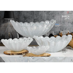 Jarrón de Vidrio Italiano de Alta Calidad en Forma de Barco para Decorar tu Hogar y Cualquier Habitación con una Longitud de 67 cm en Color Blanco - Product Image 4