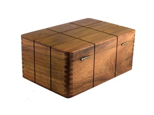 Caja de madera para relojes y decoración de ajedrez pulida para el hogar estilo de amor ataúd hecho a mano - Product Image 5