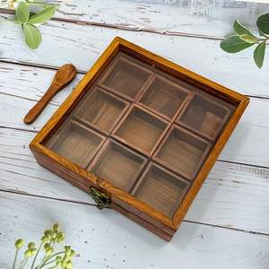Boîte à épices en bois artisanale pour accessoires de cuisine artisanaux offrant un design unique et une utilisation fonctionnelle - Product Image 3