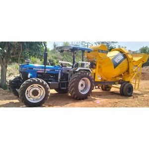 Camion malaxeur autochargeur automatique Navya 4000L à commande par tracteur avec pompe, état neuf et occasion - Product Image 5