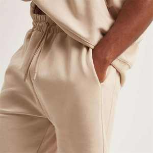 Short vierge ample unisexe en éponge française imprimé uni tricot de coton polaire Short de jogging pour hommes avec logo personnalisé de grande taille - Product Image 3