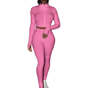 Survêtement de haute qualité en coton mélangé pour femmes, coupe ajustée, personnalisé, OEM, vente en gros de vêtements de sport, tenue de jogging pour l'entraînement, yoga - Product Image 4