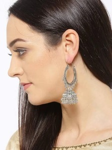 Boucles d'oreilles pendantes en argent oxydé en forme de croissant de lune, style antique, bijoux indiens faits à la main pour femmes, en promotion - Product Image 2