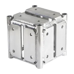 Cube en aluminium AL-15 avec 5 faces 15x15x15 cm 2 kg - Product Image 1