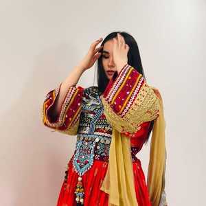 FABRICANTS PROFESSIONNELS ROBES AFGHANI DE QUALITÉ SUPÉRIEURE POUR FEMMES ROBES TRIBAL VINTAGE KUCHI AFGHAN FAITES MAIN DISPONIBLES À LA VENTE - Product Image 4