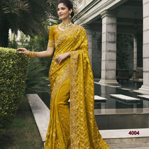 Sari de seda de tejido de diseñador con bordado, piedra, perla, trabajo de espejo real en el borde con tejido Zari, Sari de desgaste de boda. - Product Image 1