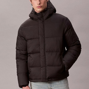 Chaqueta acolchada con capucha negra para hombre, ropa de calle ligera resistente al agua y al viento, chaqueta acolchada de nailon con burbujas - Product Image 1