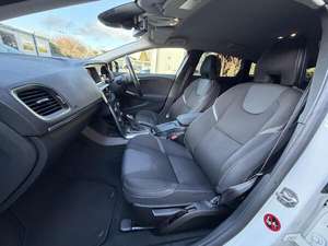 VOITURE D'OCCASION VOL VO V40 2014 LHD/RHD - Product Image 2