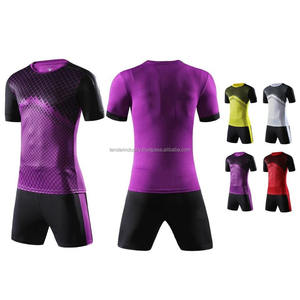 Vente en gros d'uniforme de football avec logo personnalisé Maillot de football de haute qualité 100% polyester Uniforme de football tendance - Product Image 1