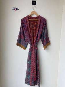 Bata Kimono de Seda Floral Elegante, Bata Larga de Seda para Mujer, Ropa de Salón con Estampado de Lujo, Regalo Nupcial para Dama de Honor, Bata de Reciclaje - Product Image 4