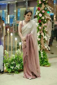 Bollywood Designer Banarasi doux soie Saree cuivre Zari tissage pour mariage et fête porter Collection hiver pour Diwali - Product Image 2