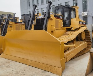 รถตักดินตีนตะขาบไฮดรอลิกรถดันดินตีนตะขาบ D6R แมว CATD6R มือสองสภาพดี - Product Image 1