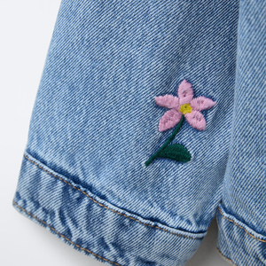 Dernière veste en jean brodée pour filles, tenues tendance pour filles, vêtements décontractés tendance pour l'extérieur, prix abordable, veste 2026 - Product Image 4