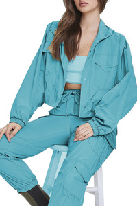 Chaqueta Cortavientos Colorida Personalizada para Mujer, Estilo Color Block, Manga Raglán, Corta - Product Image 6