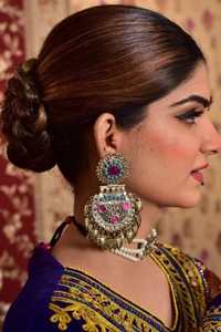 ENSEMBLES DE BOUCLES D'OREILLES AFGHANI FAITES À LA MAIN MÉLANGANT LE FLAIR TRADITIONNEL ET MODERNE POUR LE TEMPS; MOINS DE BEAUTÉ CULTURE TRIBALE AFGHANI PROMOTION DE BIJOUX - Product Image 2