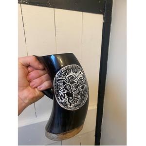 Jarra Vikinga de Cuerno de Buey |   Taza de Cuerno Natural Pulida a Mano - Product Image 1