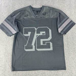 Camiseta de malla bordada ligera y transpirable de manga corta con cuello en V, 100% poliéster, costuras duraderas, diseño elegante, adecuada para hombre - Product Image 1