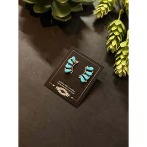 Pendientes Zuni Hechos a Mano con Forma de Pluma en Oro de 14K, con Turquesa y Diamantes Tallados en Pera en Plata de Ley, Joyería en Oro Blanco y Oro Rosa - Product Image 3