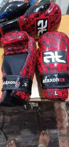 Gants de karaté légers en PU avec sangle élastique Gants d'entraînement et de compétition de style WKF OEM disponibles pour le taekwondo - Product Image 4