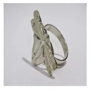 Servilletero en forma de par de aluminio para decoración de bodas y eventos Nuevo servilletero de metal Nuevo estilo Último servilletero - Product Image 6