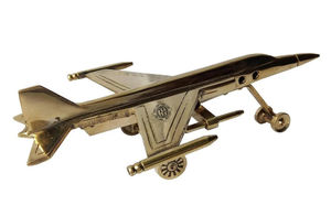 Bateau de bateau en laiton avec base en bois Article parfait pour la décoration de la maison et les cadeaux Pièce maîtresse décorative de la meilleure qualité. - Product Image 4